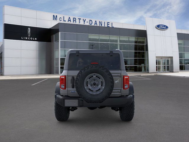 2025 Ford Bronco Base 4WD photo