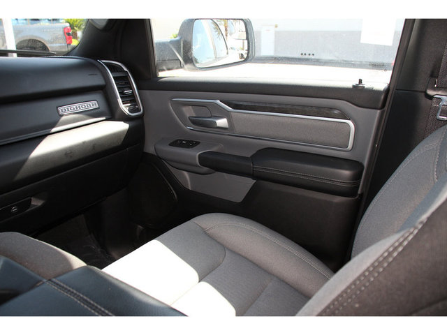 2022 RAM 1500 Big Horn 4WD 6ft4 Box photo
