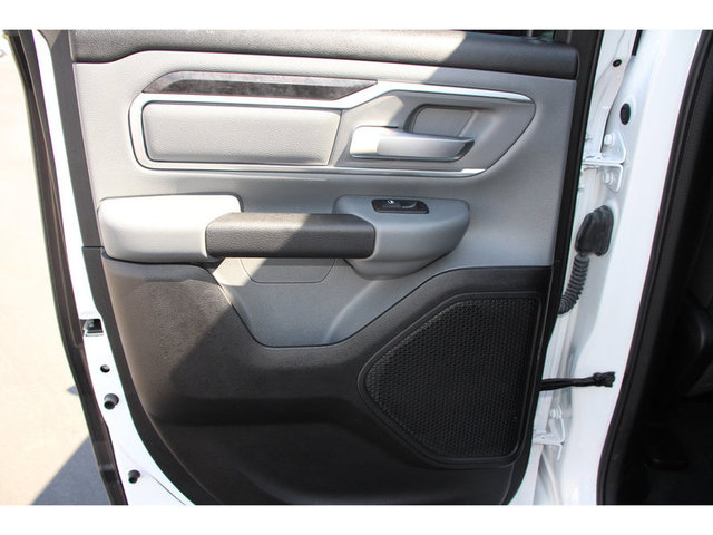 2022 RAM 1500 Big Horn 4WD 6ft4 Box photo