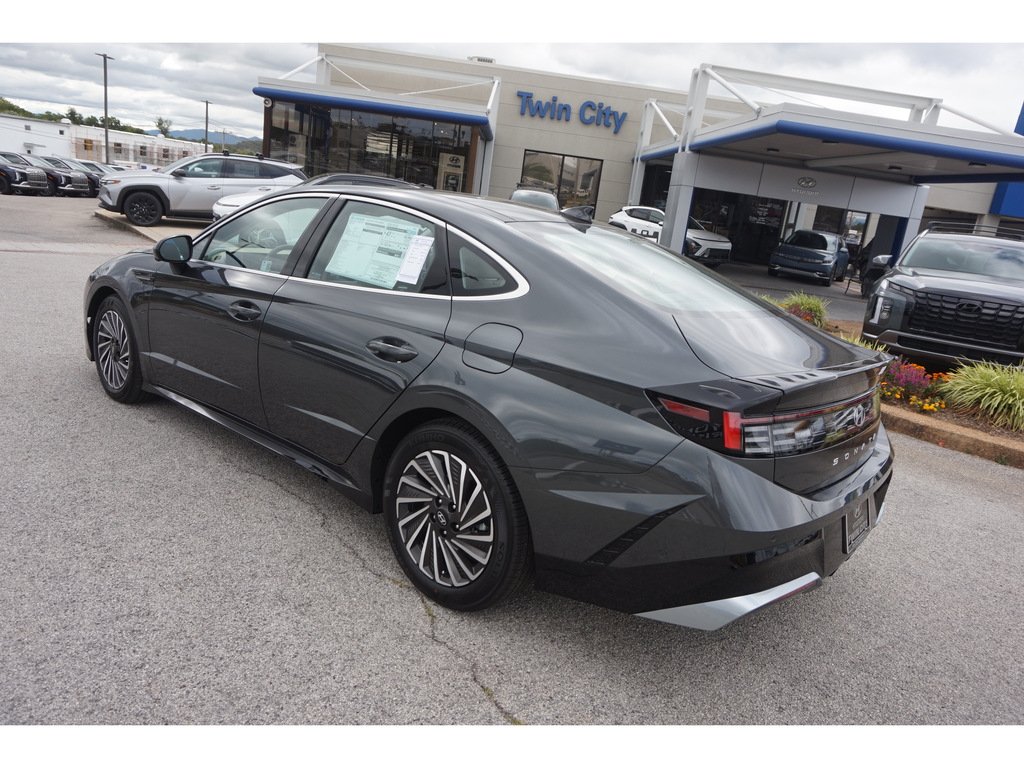 2024 Hyundai Sonata Hybrid Limited 2.0L 6