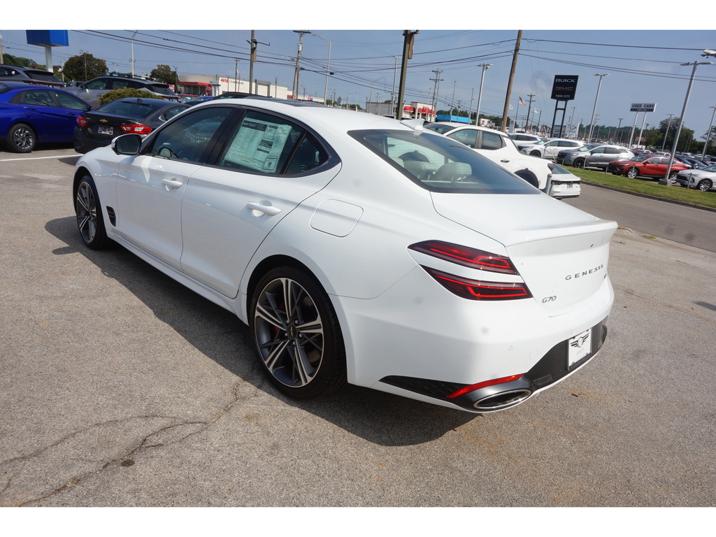 2025 Genesis G70 3.3T Sport Adv RWD 6