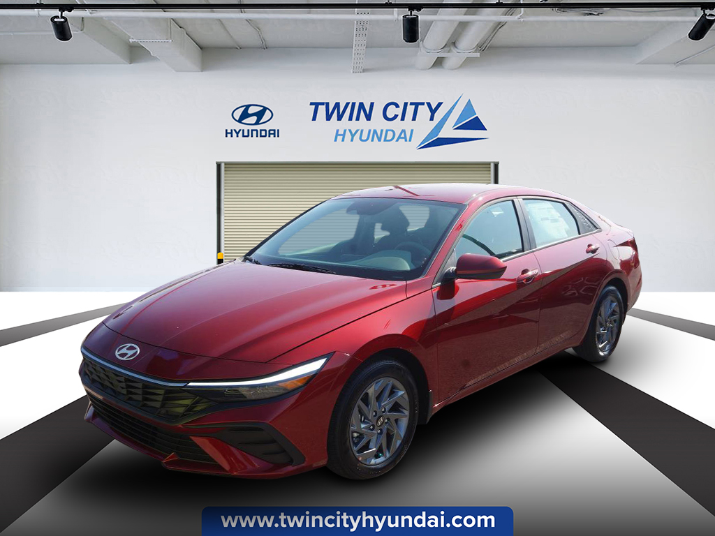 2024 Hyundai Elantra SEL 1