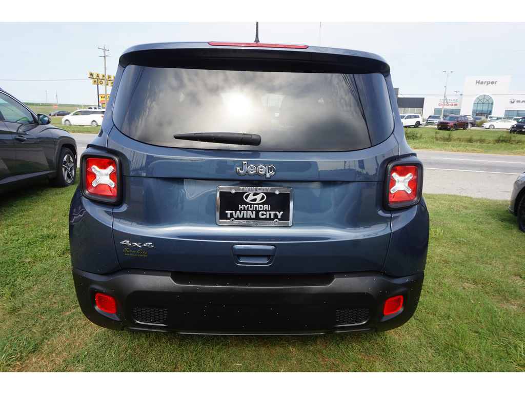 2023 Jeep Renegade Latitude 4WD 4