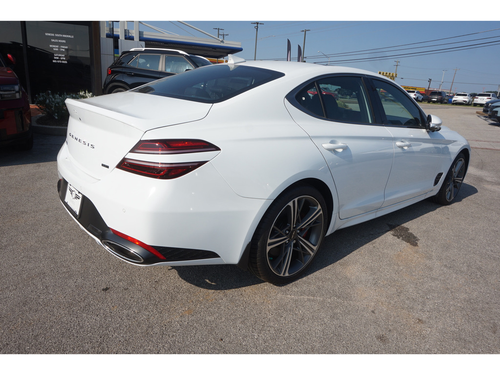 2025 Genesis G70 3.3T Sport Adv RWD 4