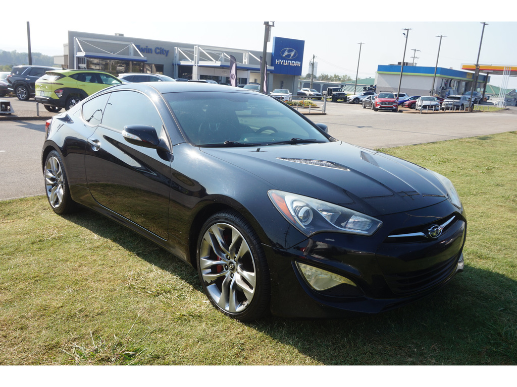 2014 Hyundai Genesis 3.8 R-Spec 2