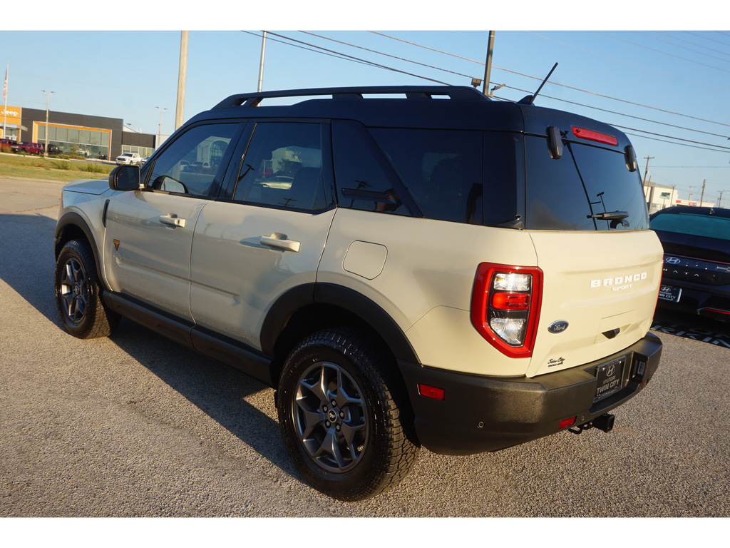 2024 Ford Bronco Badlands 4WD Sport 6