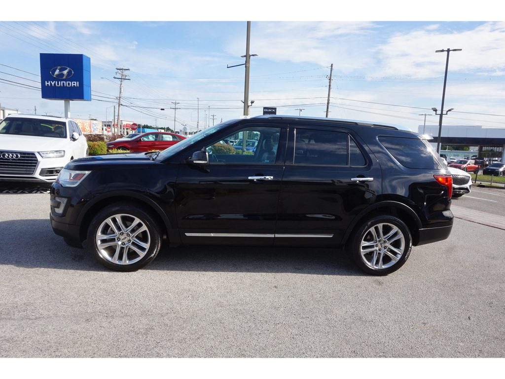 2017 Ford Explorer Limited 4WD 8