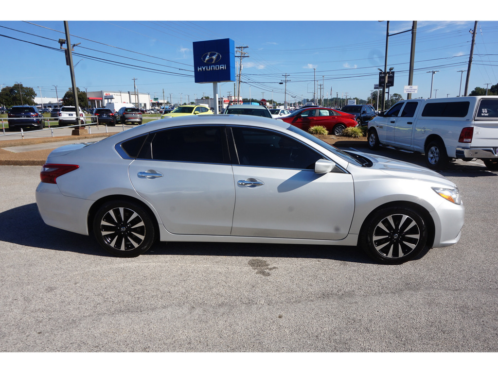 2018 Nissan Altima 2.5 SV 3