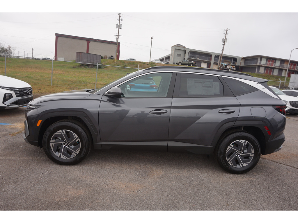 2025 Hyundai Tucson Blue AWD Hybrid 7