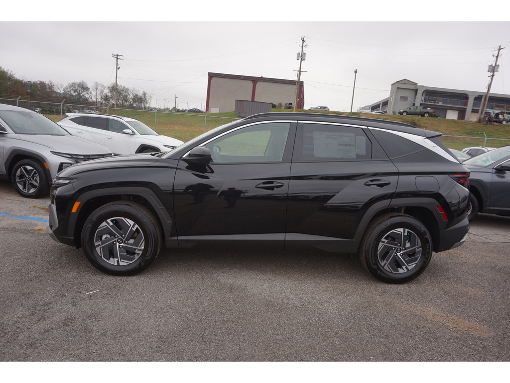 2025 Hyundai Tucson Blue AWD Hybrid 7