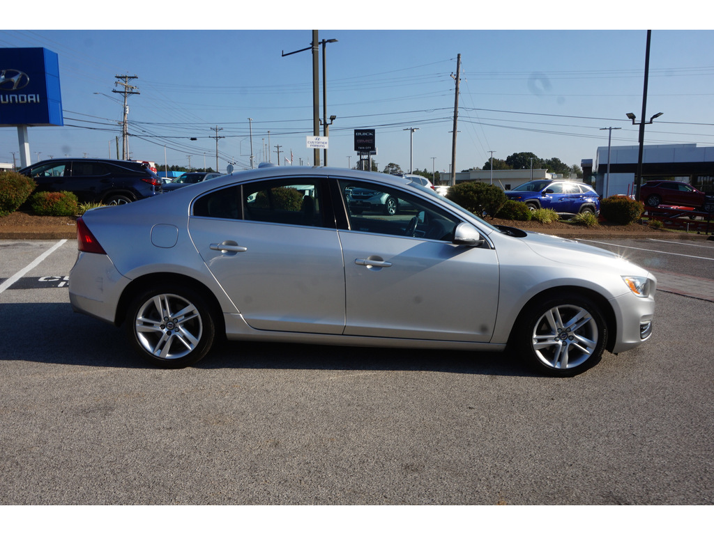 2015 Volvo S60 T5 Drive-E Premier FWD 3