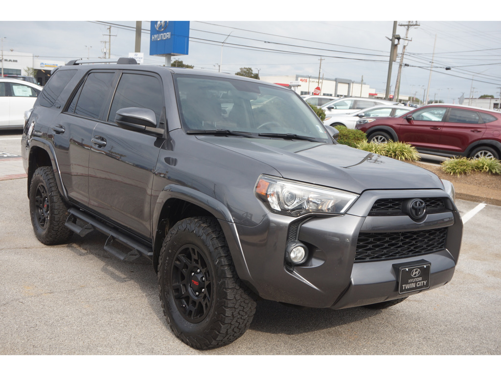 2019 Toyota 4Runner SR5 4WD 2