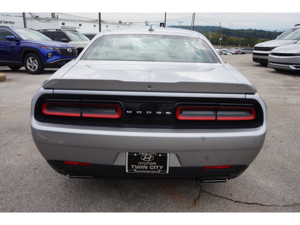 2016 Dodge Challenger R/T Plus 6