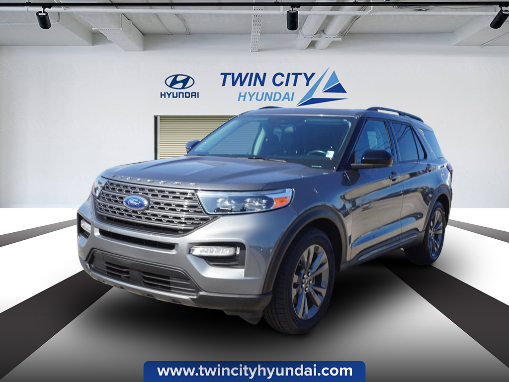 2022 Ford Explorer XLT RWD 1