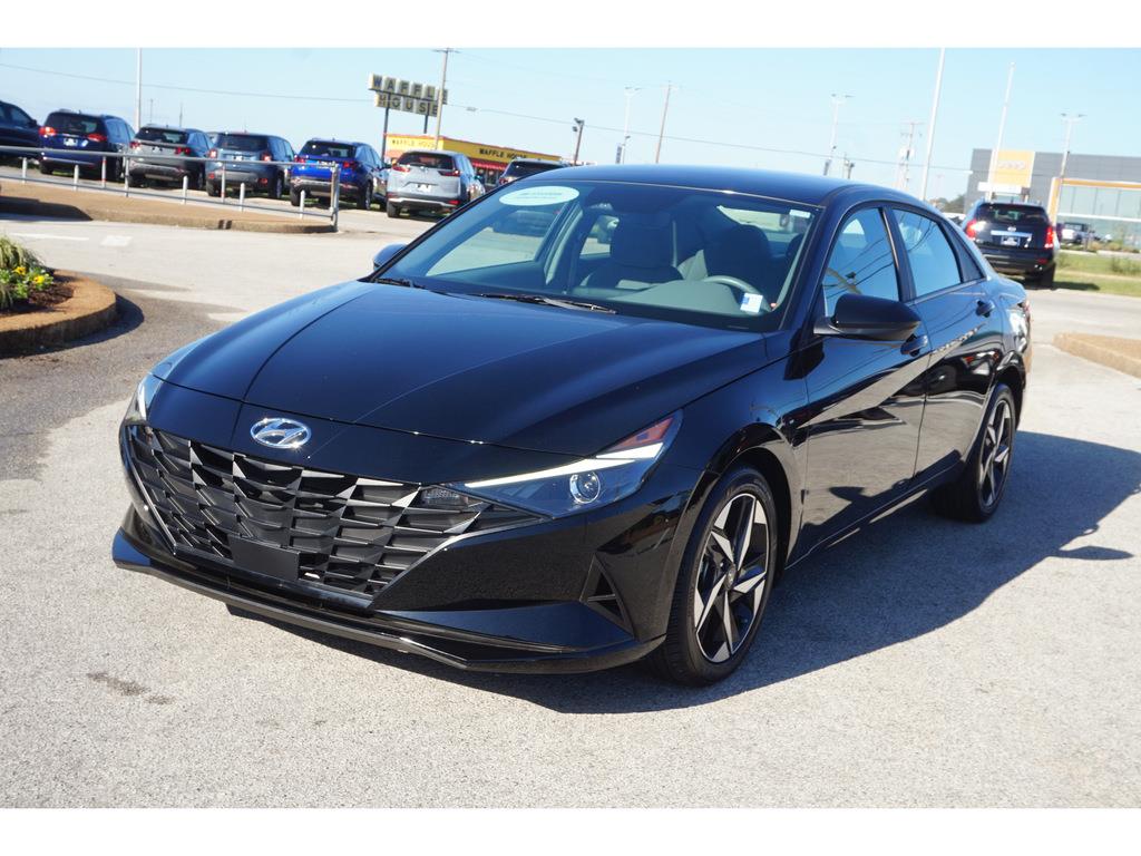 2023 Hyundai Elantra SEL 1