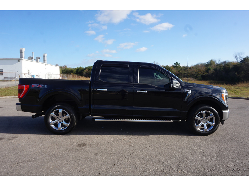 2022 Ford F-150 XLT 4WD 5.5ft Box 3