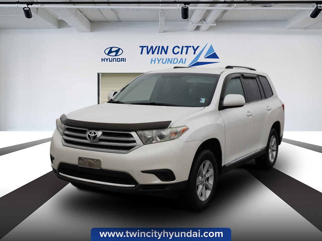 2013 Toyota Highlander FWD 1