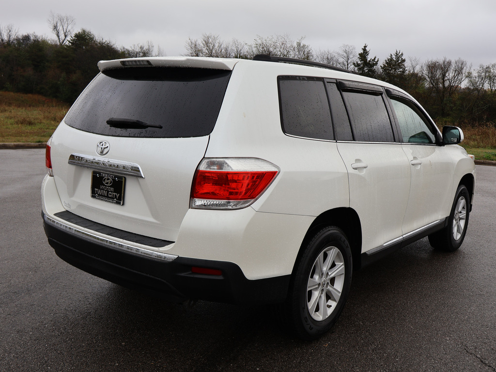 2013 Toyota Highlander FWD 5