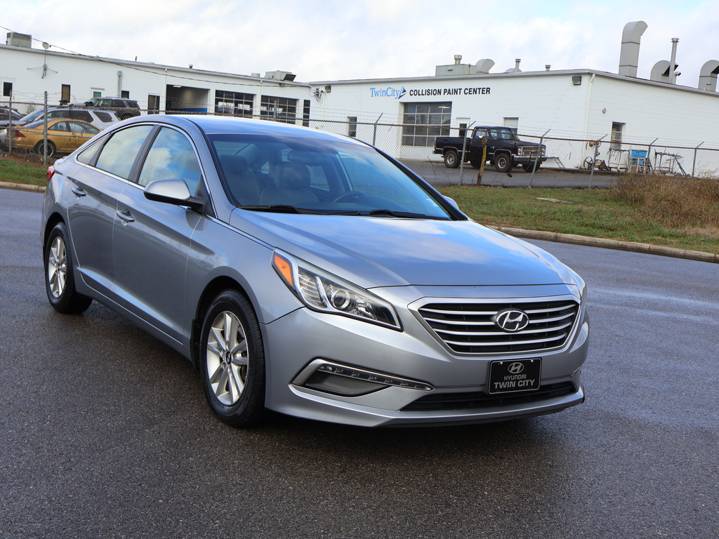 2015 Hyundai Sonata 2.4L SE 2