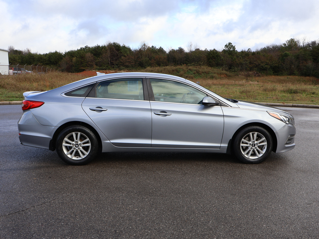 2015 Hyundai Sonata 2.4L SE 3