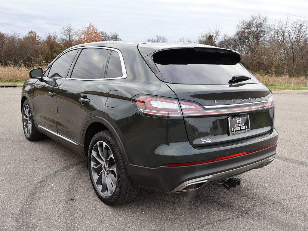 2022 Lincoln Nautilus Reserve AWD 5