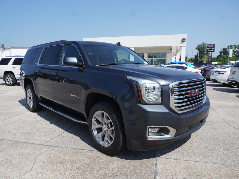 used 2020 GMC Yukon XL car, priced at $31,357