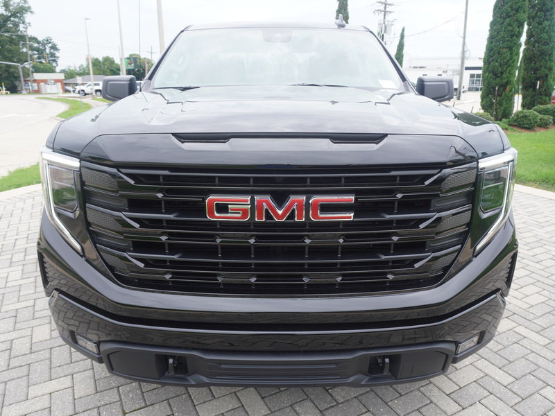 new 2024 GMC Sierra 1500 car, priced at $53,605